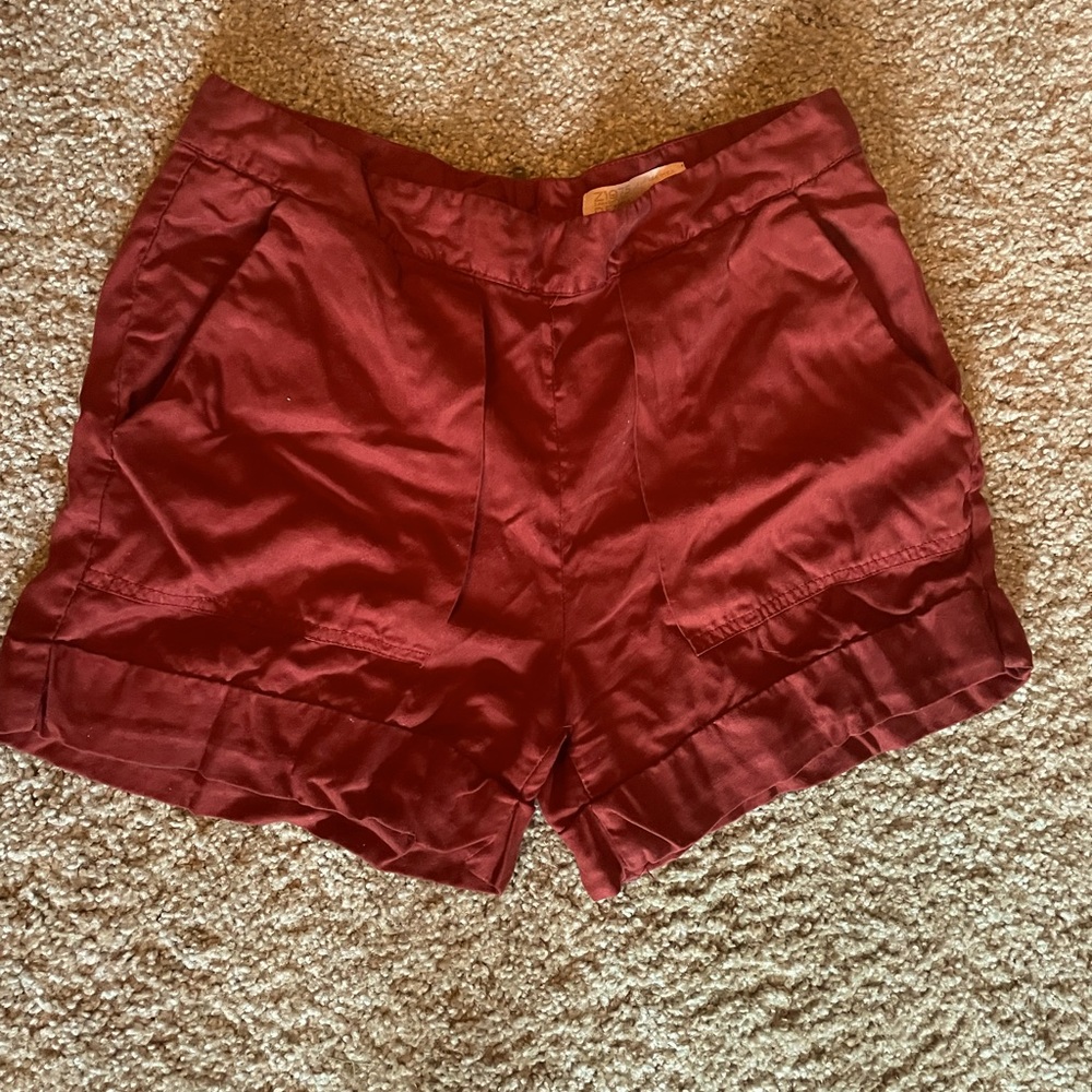 Linen shorts